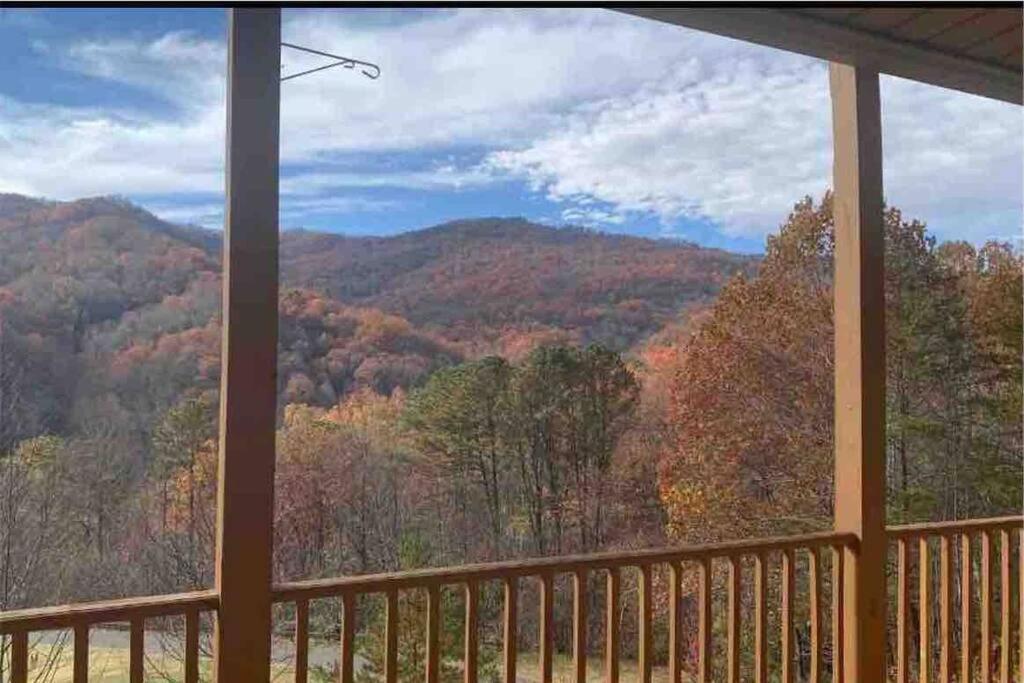 Condo With Stunning Mountain And 6Th Green Views Near Harrahs Cherokee Bryson City Whittier Экстерьер фото